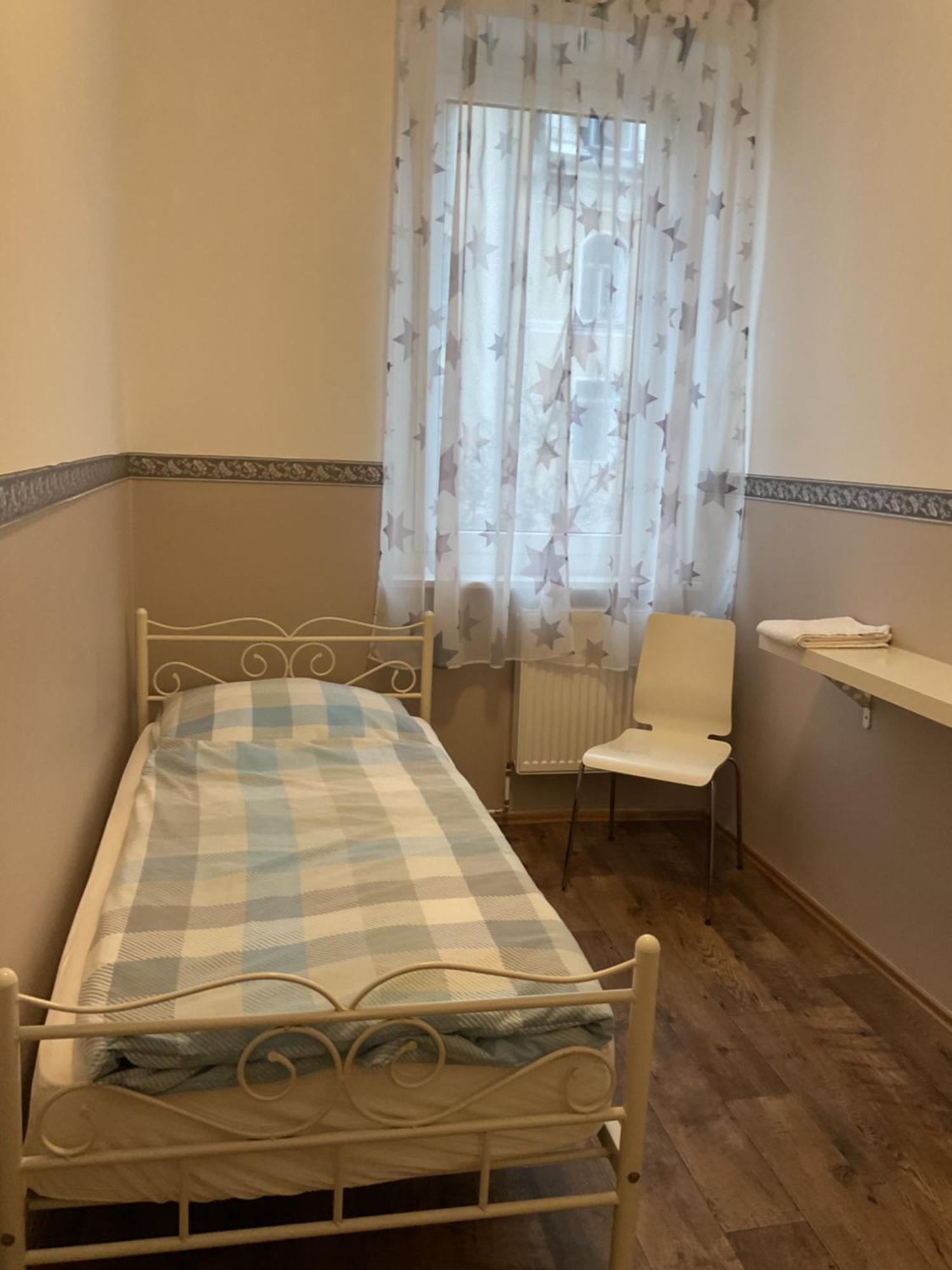 Pension&hostel Anna - Monteurzimmer * München