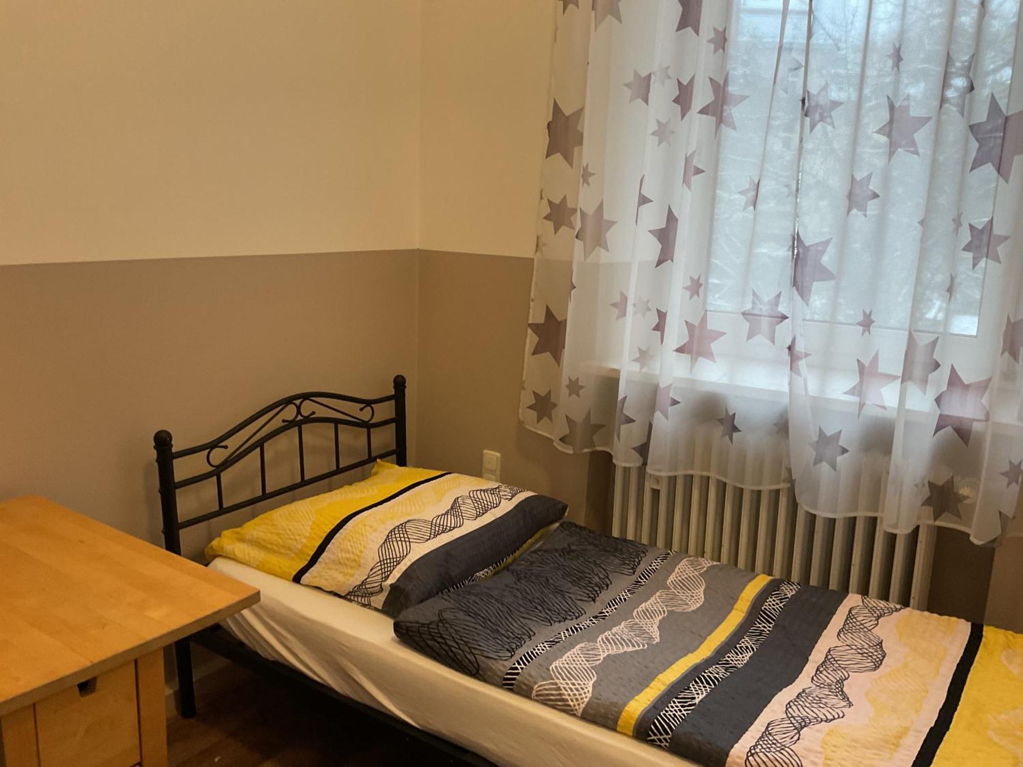 Pension&hostel Anna - Monteurzimmer * München