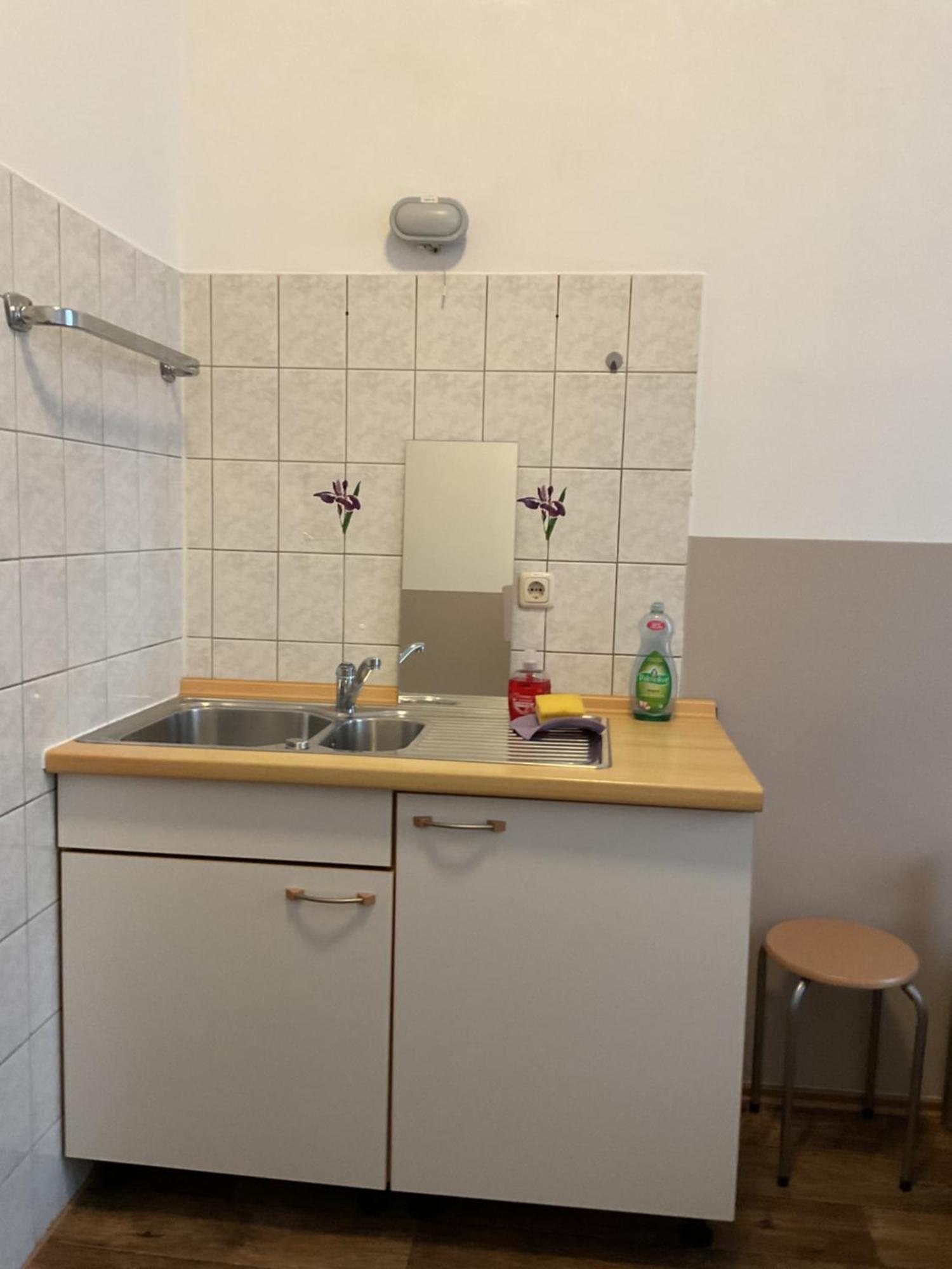 Pension&hostel Anna - Monteurzimmer * München