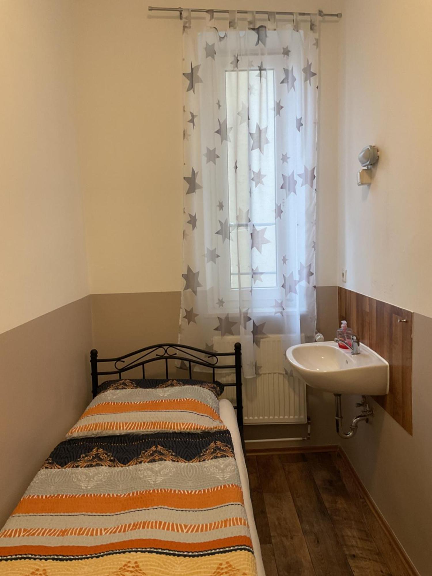 Ostello Anna - Monteurzimmer *