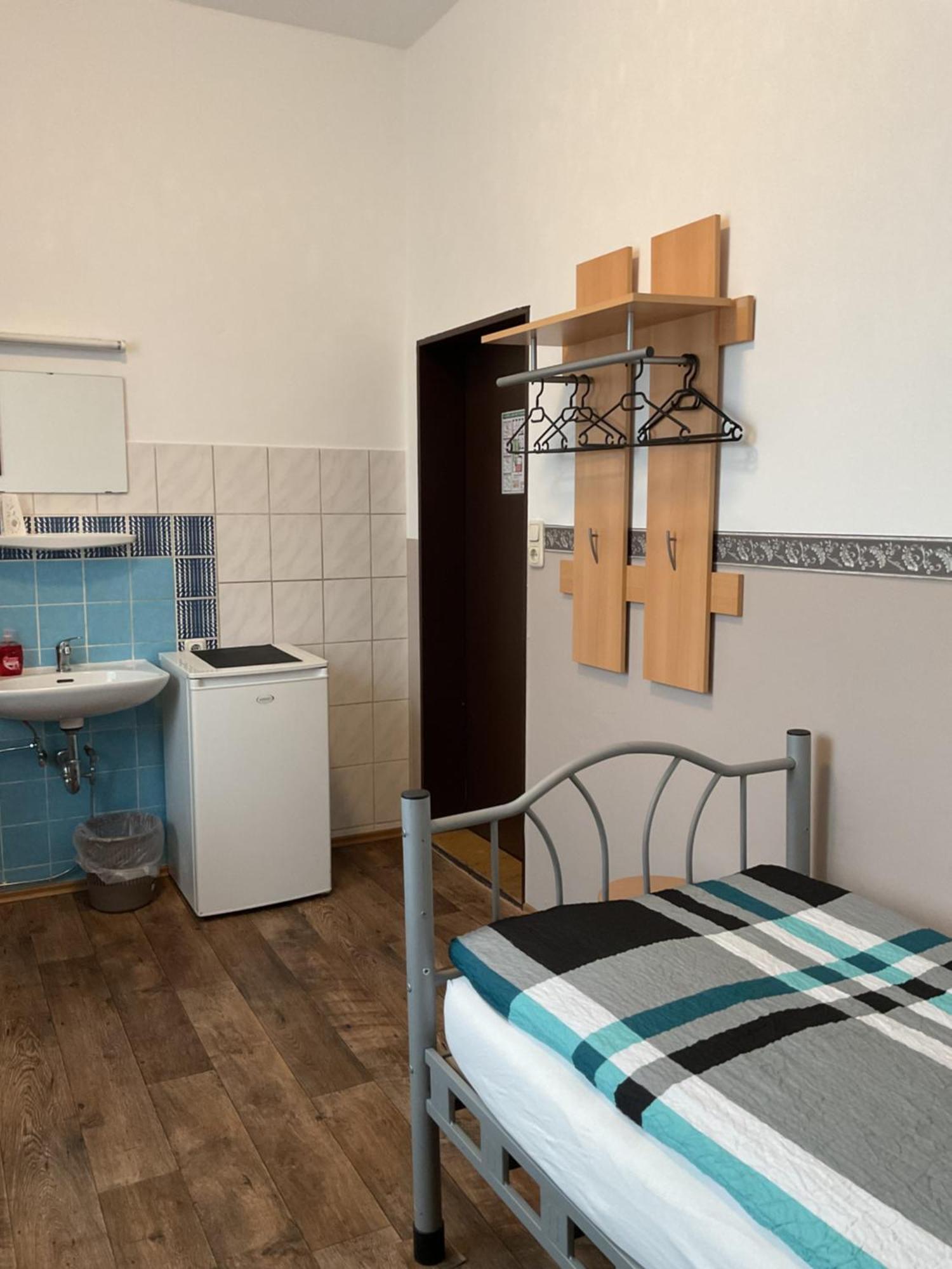 Ostello Anna - Monteurzimmer *